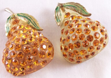 BP55 lucite Forbidden Fruit pears pins